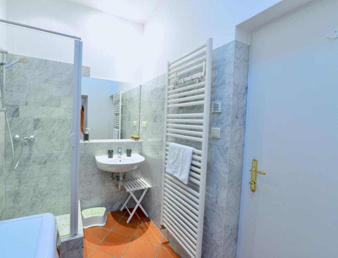 Spacious Flat With Panoramic View Vienna Exterior photo